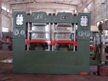 1000KN平板硫化機1.jpg